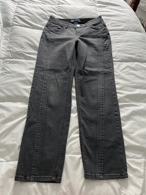 Democracy Women's Straight-Leg Jeans in Charcoal Gray